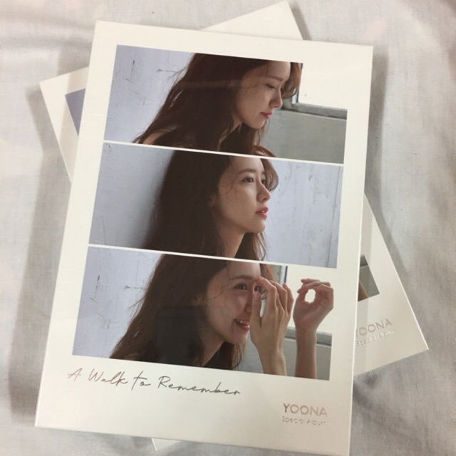 SNSD Yoona Special album A Walk to Remember nguyên seal có poster và đồ đựng poster.