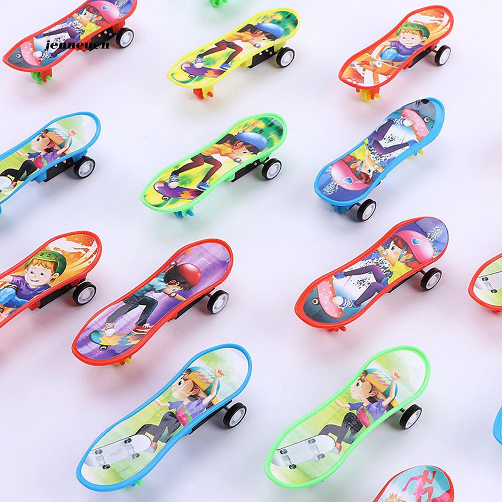Ván trượt đồ chơi mini bằng nhựa