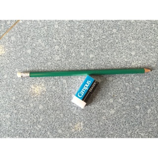 1 bút chì xanh+ 1 tẩy campus