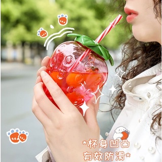 (Kèm móc dâu và ống hút đầy đủ). Bình nước hình quả dâu 500ml (1 bình)