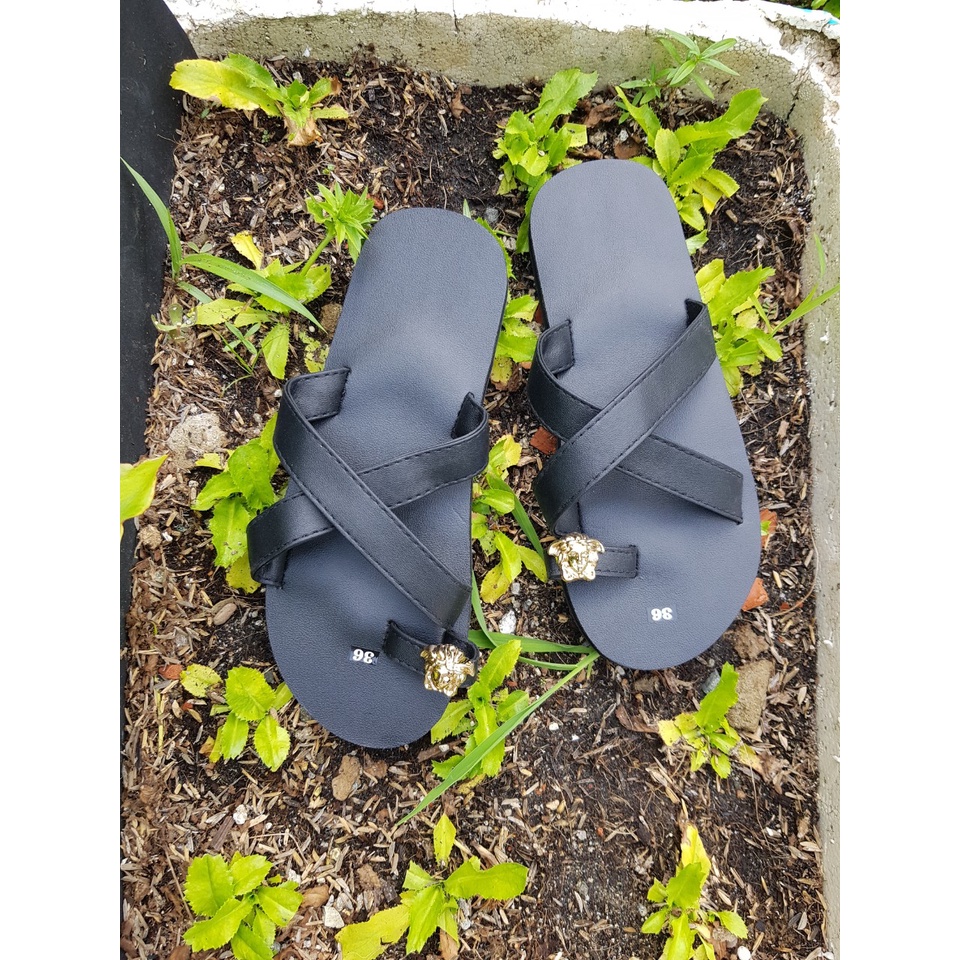 sandal đồng nai dép sỏ ngón nam và nữ ( đế đen quai đen ) size từ 34 nữ đến 43 nam