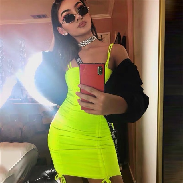 Đầm body dây rút màu xanh neon