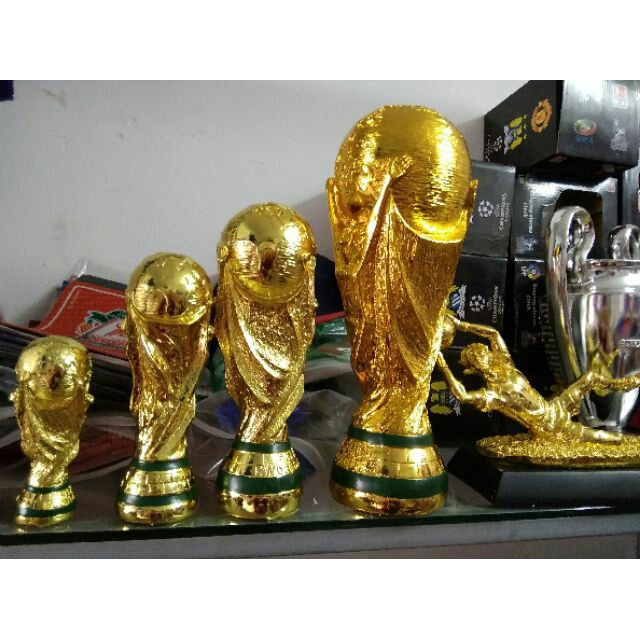 Mô hình cúp FIFA World Cup