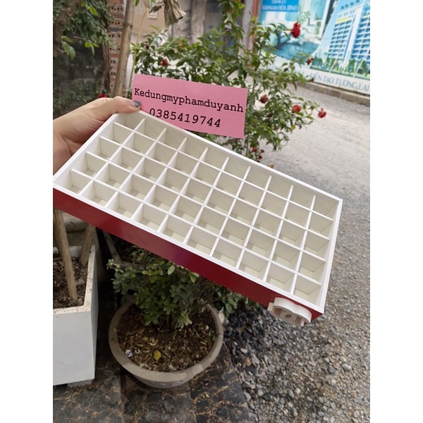 KHAY ĐỰNG SON 50 Ô MÀU ĐỎ