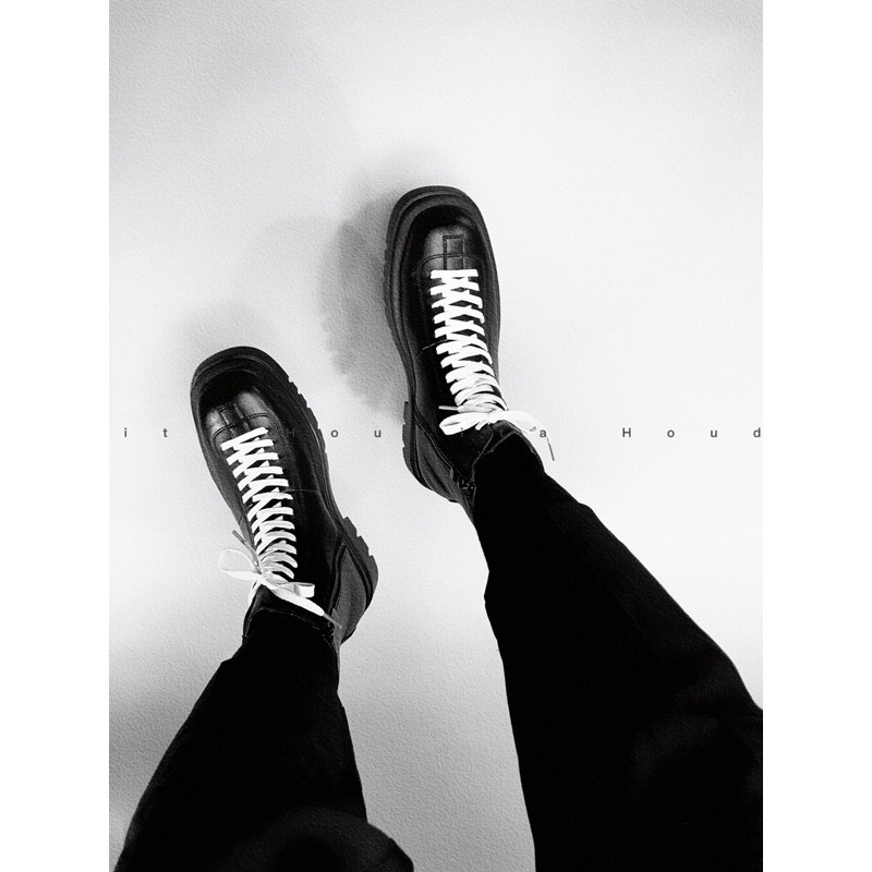 Boot cao cổ cổ lửng mũi vuông buộc dây đế cao quân đội hàn quốc - HOUDITA C-B01