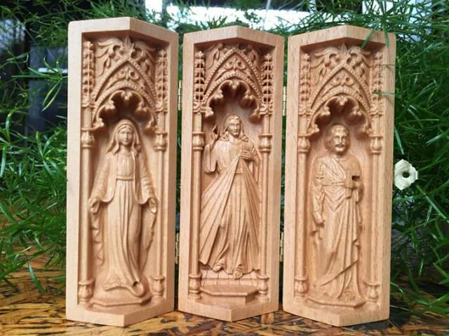 Bàn thờ công giáo mini mẹ ban ơn _ chúa thương xót _ thánh Guise