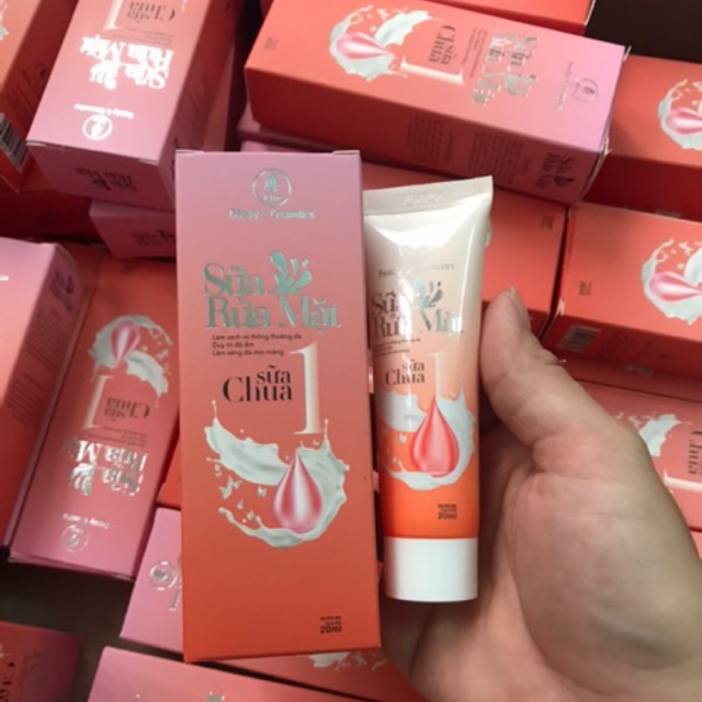 Sữa rửa mặt  mini chính hảng cty