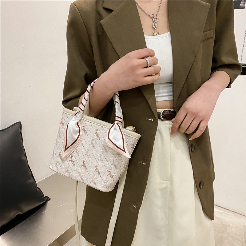 Túi Xách Nữ Đeo Chéo Dây Mắc Xích Thời Trang