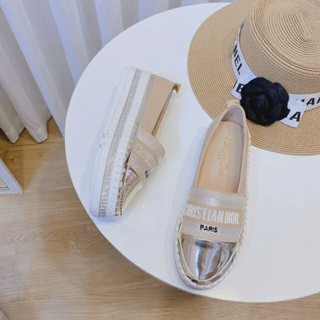 Giày lười Dior mũi bạc
