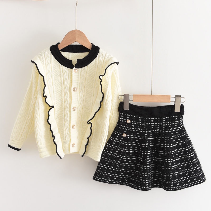 Bộ đồ BEAR LEADER gồm áo sweater dệt kim diềm xếp nếp và chân váy màu trơn dễ thương thời trang 2022 dành cho trẻ em