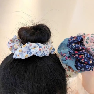 Cột tóc Scrunchies hoa tulip
