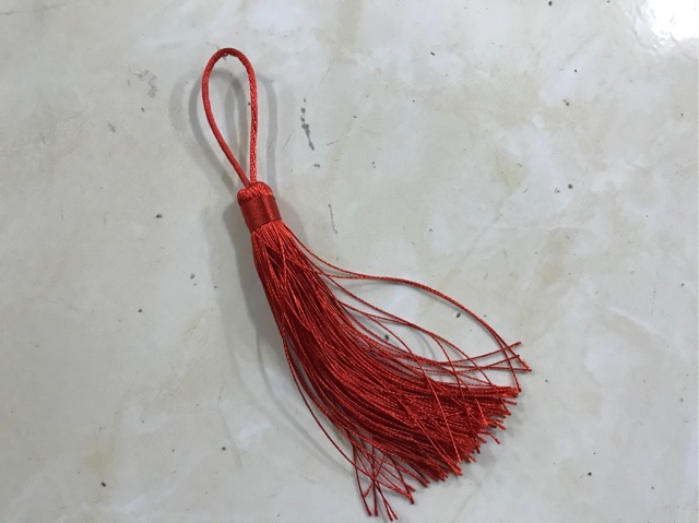 Tua rua trang trí và đính quần áo