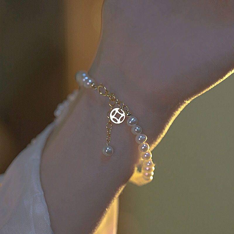 Vòng Tay May Mắn Đính Hạt Ngọc Trai Sang Trọng