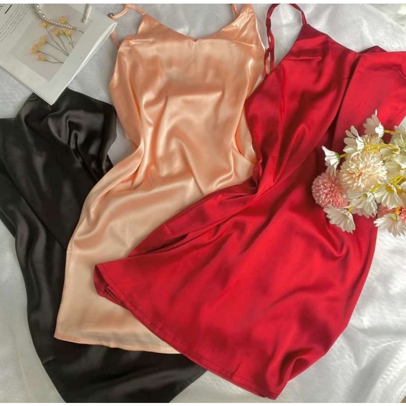 Bộ ngủ nữ Váy hai dây lụa satin cao cấp mềm mát hàng căt may