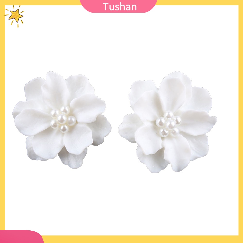 Hoa tai hình hoa đính ngọc trai giả sang trọng
