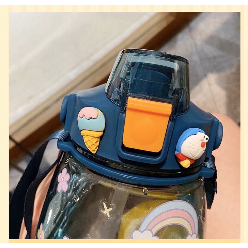 Bình nước 1200ml có kèm sticker hình dán 3d