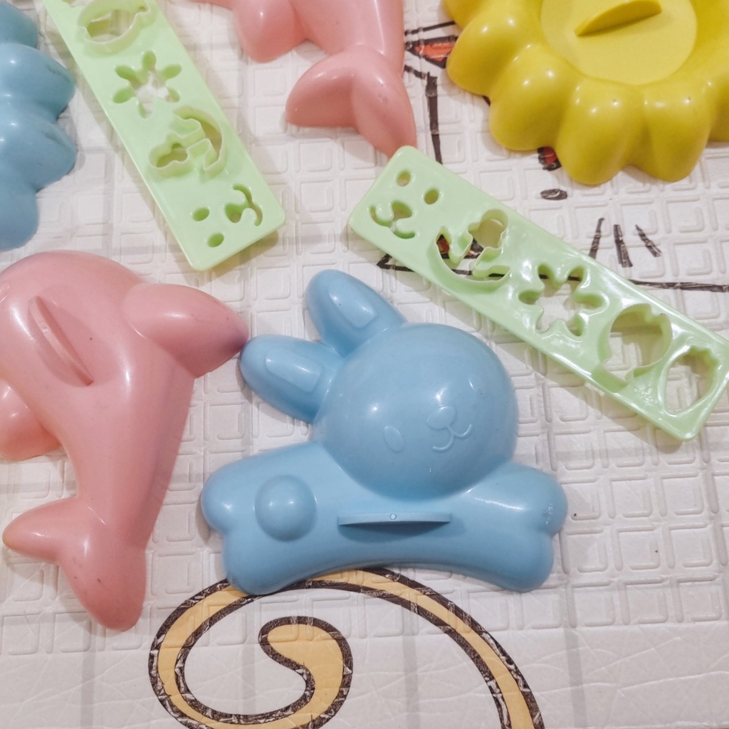 Khuôn Bento Ép Cơm Thỏ, Hoa, Cá Heo Cho Bé