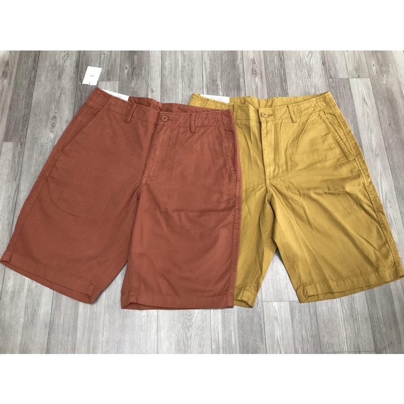 Quần sooc kaki chino UNI.