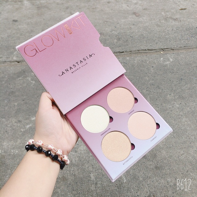 BẢNG PHẤN BẮT SÁNG ANASTASIA BEVERLY HILLS.