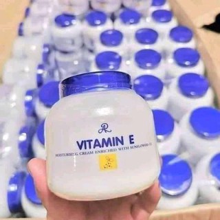 2 LOẠI KEM DƯỠNG ẨM VITAMIN E ARON - KEM DƯỠNG ẨM KHÔ NẺ _ KEM DƯỠNG ẨM CHỐNG NẮNG Q10 THÁI LAN(chính hãng)