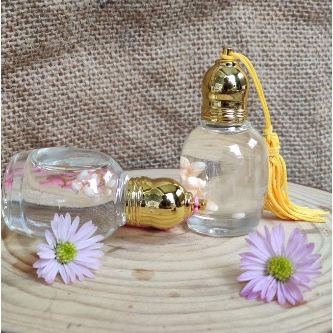 Nước hoa tinh dầu mấu lăn tròn mùi dễ chịu có thể xông tinh dầu hay dùng như nước hoa trên người