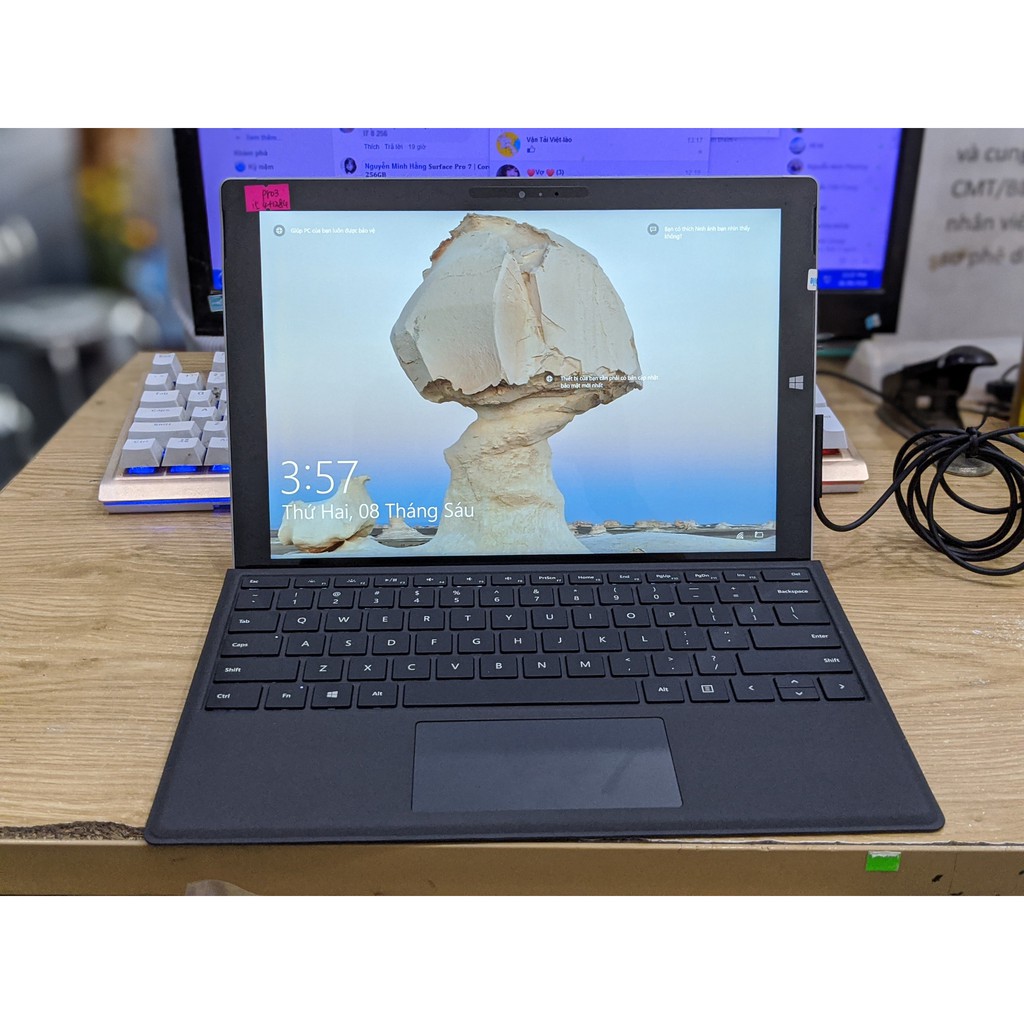 Máy tính bảng Microsoft Surface Pro 3 Intel Core i5/i7 Ram 4GB SSD 128GB & 8/256GB || Kèm bàn phím và sạc tại Playmobile | BigBuy360 - bigbuy360.vn