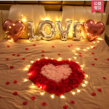 Bóng bay trang trí phòng cưới chữ happywedding đèn led hoa hồng giả chữ love bộ quạt 6 chi tiết Nến tealight