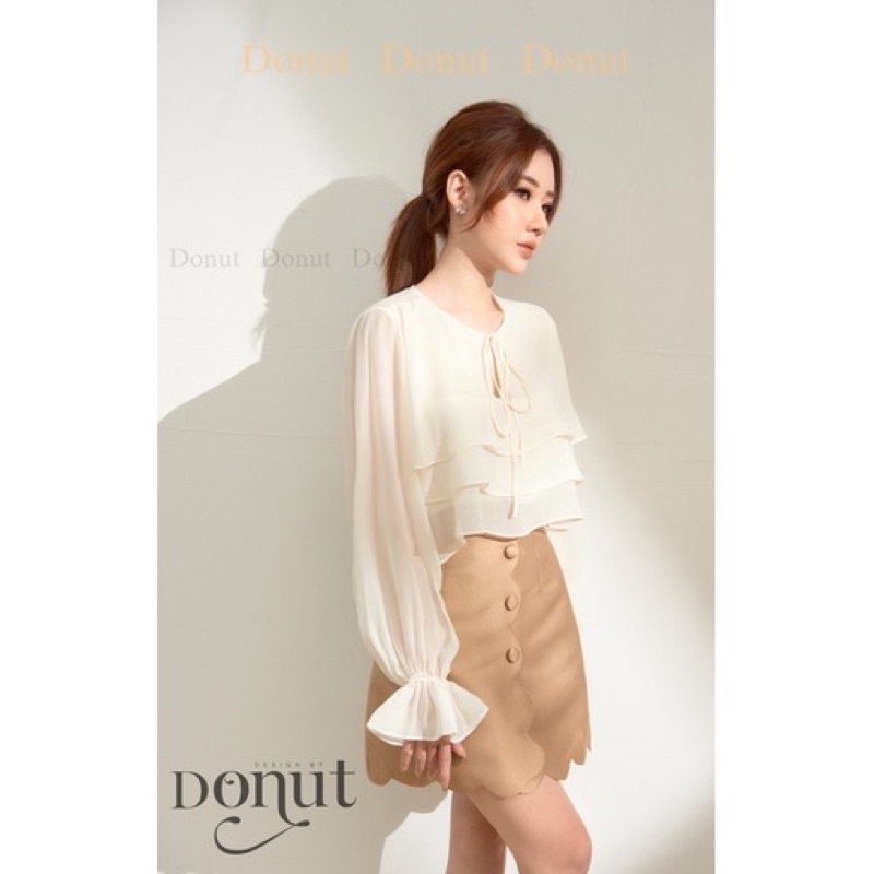 Pass Set áo tơ tầng be chân váy nâu Donut size M