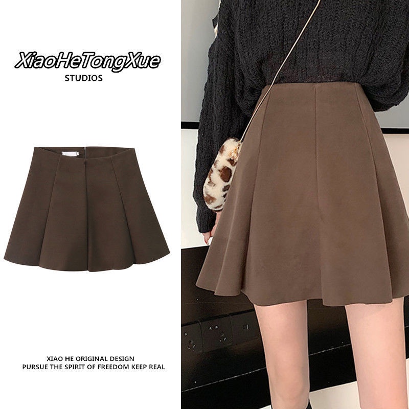 Chân váy len ngắn dáng chữ A màu đen xếp ly thời trang thu đông cho nữ 2021