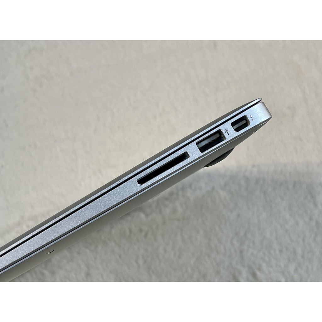 Máy tính Macbook Air (13-inch, Late 2010) Intel Core 2 Duo 1.86 GHz / RAM 4GB / SSD 256GB MC504 | BigBuy360 - bigbuy360.vn