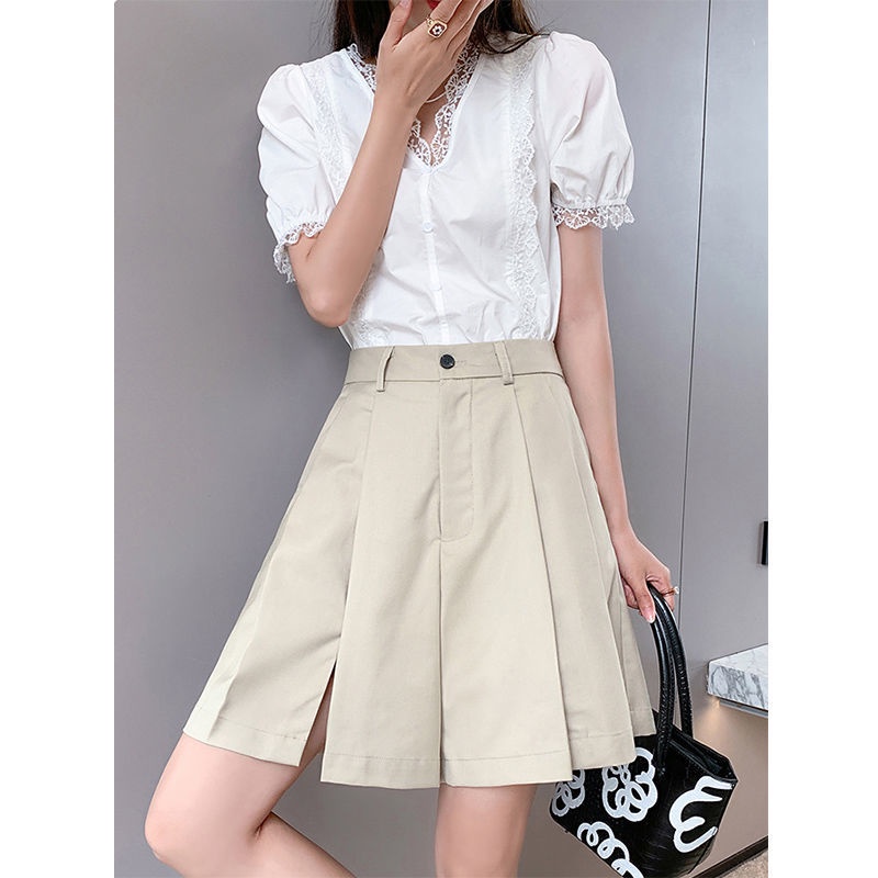 Split shorts women's loose 2022 summer new Korean fashion 100-pleated skirt five-cent suit pants casual pants