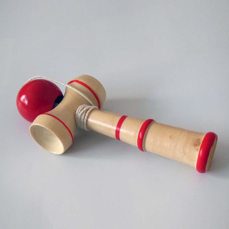 1 Đồ chơi kiếm bóng gỗ truyền thống Kendama cỡ lớn làm quà tặng sinh nhật cho bé