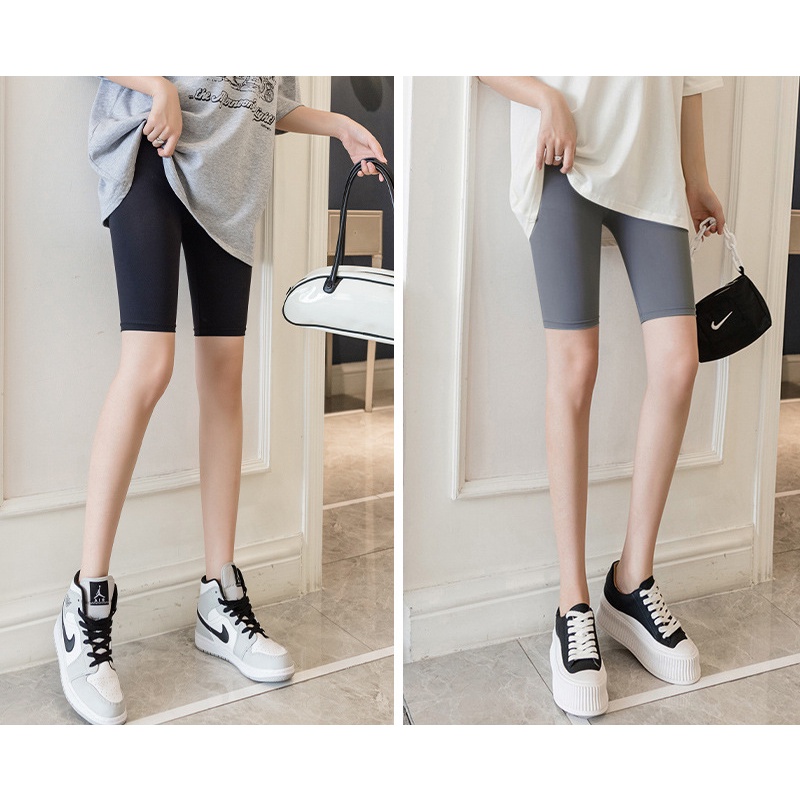 Quần lửng bầu cạp tròn chun chỉnh, kiểu trên gối