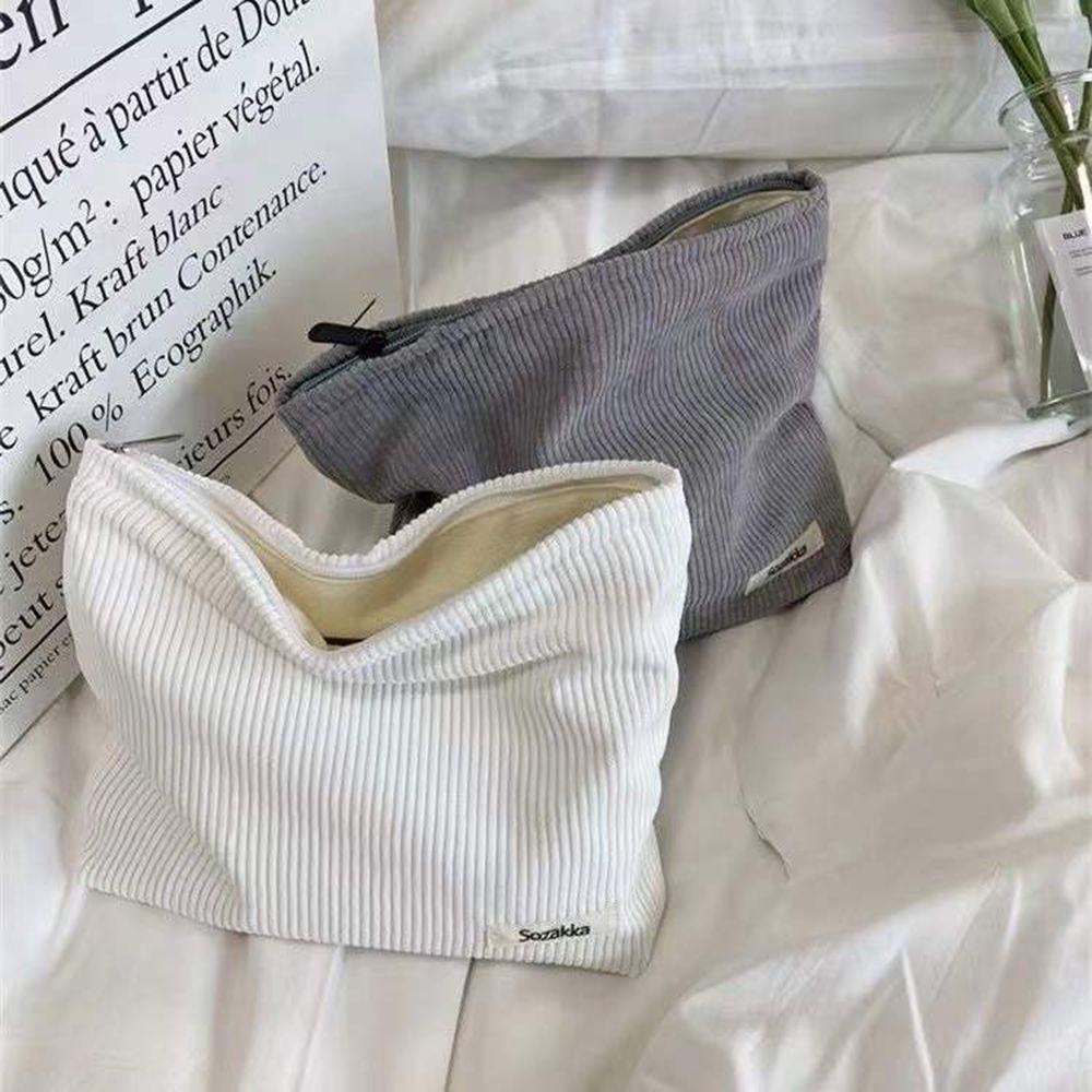 Túi Nhung Mềm Đựng Mỹ Phẩm / Đồ Vệ Sinh Cá Nhân Nhiều Màu Có Khóa Kéo Thời Trang Cho Nữ