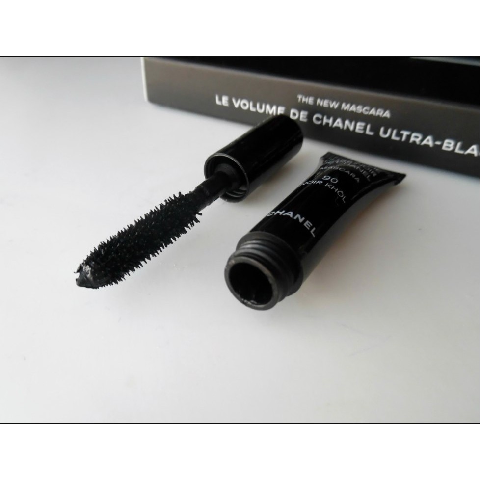 Mascara Chanel volume extreme brosse imprimee 3D - #10 Noir 1g Ouibeaute