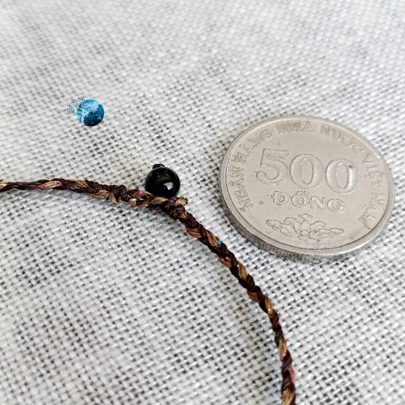 Vòng tay tết dây đá crazy lace agate chỉ ngũ sắc kim tuyến