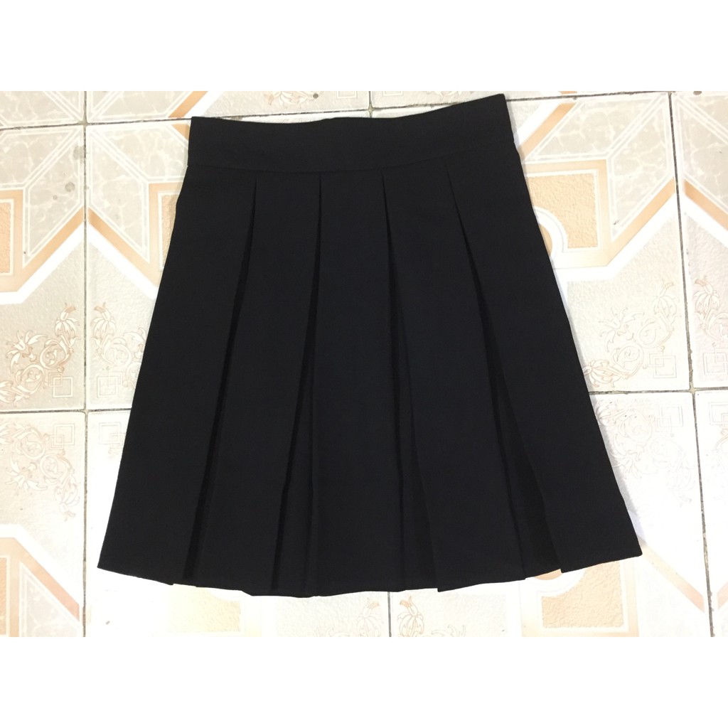 Chân váy xòe ly to dáng vừa#Chân váy xếp ly to chấm gối#117k | BigBuy360 - bigbuy360.vn
