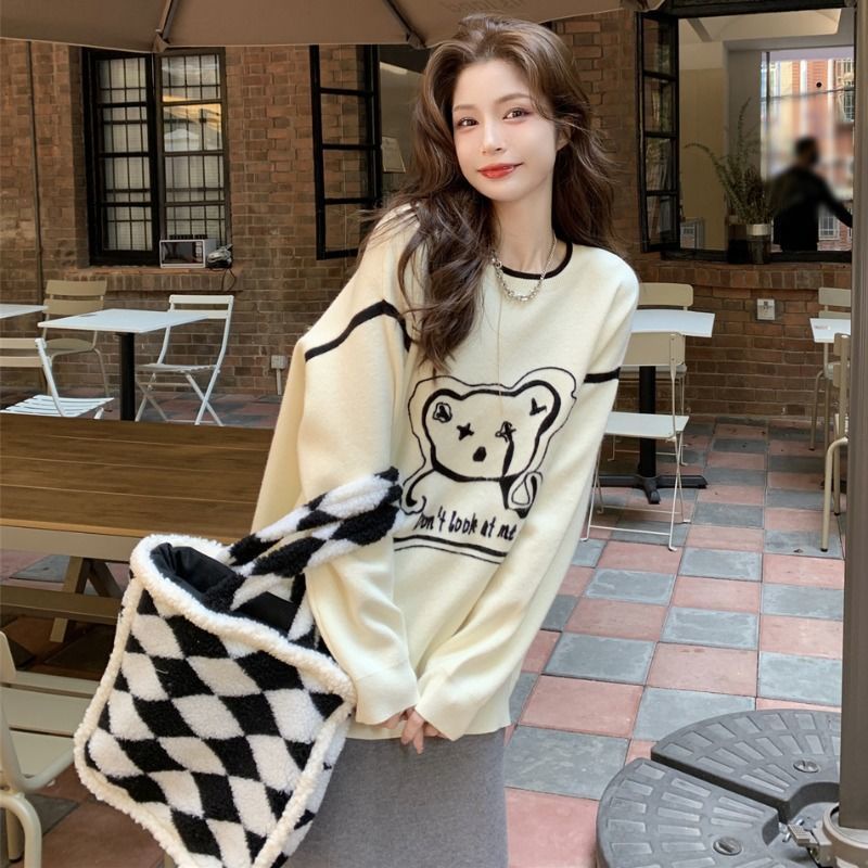 Áo Nỉ Tay Dài Cổ Tròn Form Rộng Họa Tiết Gấu Dễ Thương Phong Cách Hàn Quốc