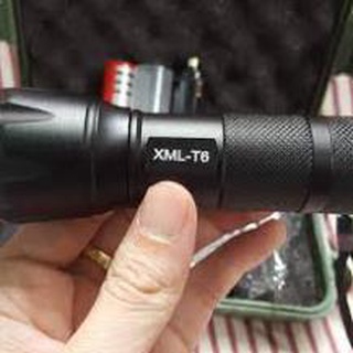 (New) Đèn pin siêu sáng XML-T6 + pin sạc 2021