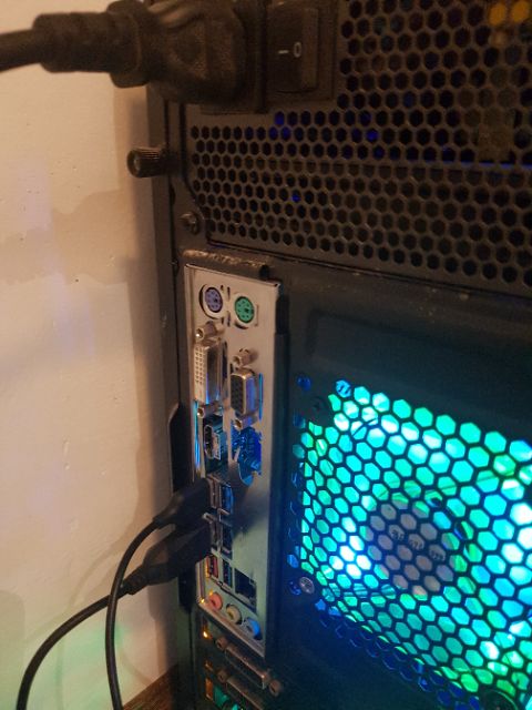 Thùng CPU chuyên game- đồ họa | BigBuy360 - bigbuy360.vn