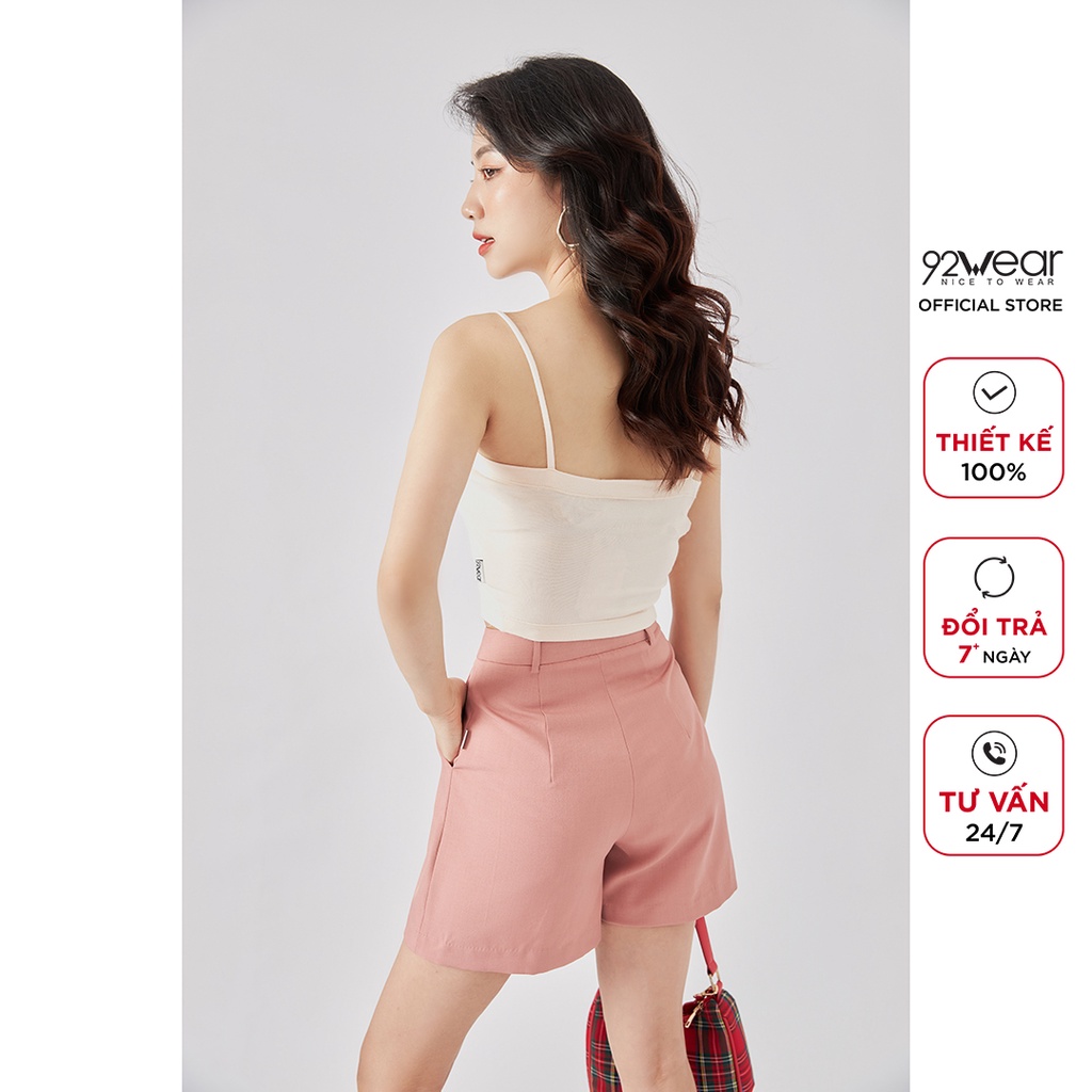 Quần short nữ phối cúc bọc 92WEAR, kiểu dáng trẻ trung, hiện đại, đủ size SBA1218