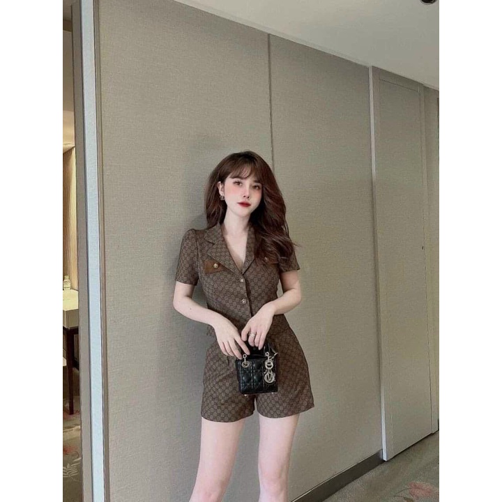Sét bộ thời trang nữ mặc đi chơi chất bố dạ áo cổ vest tay ngắn hoạ tiết mix quần đùi dễ thương