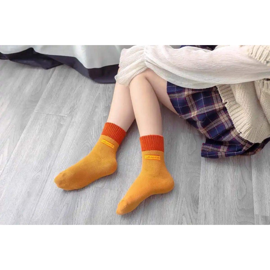 Tất Nữ Nhún Cổ Cao Phong Cách Vintage Hàn Quốc