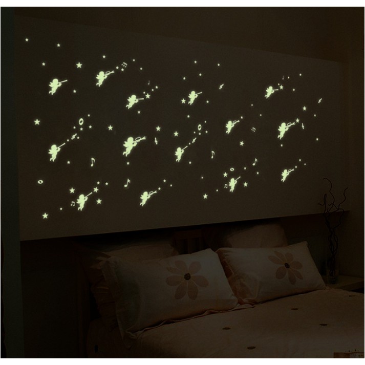 Decal trang trí tường nhiều Thiên Thần nhỏ - Dạ Quang