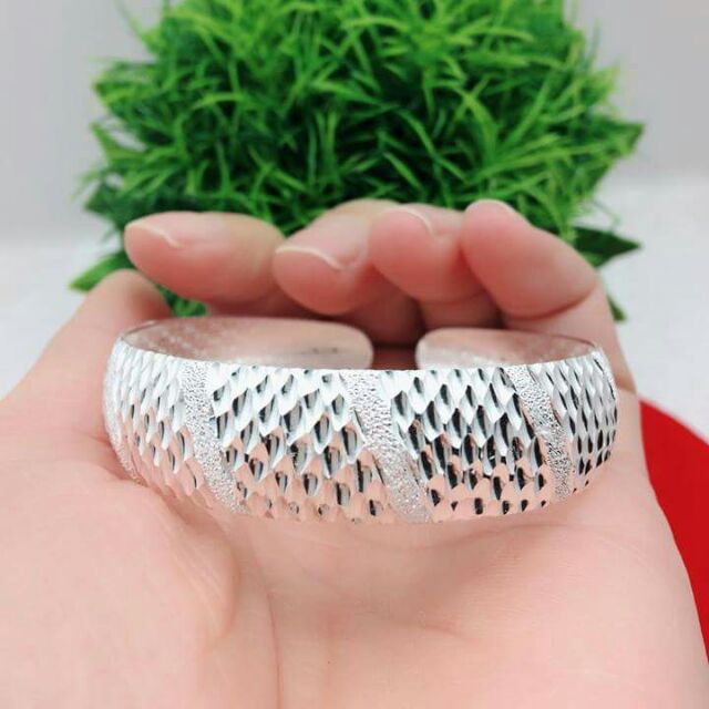 Vòng tay bạc ta cực chất