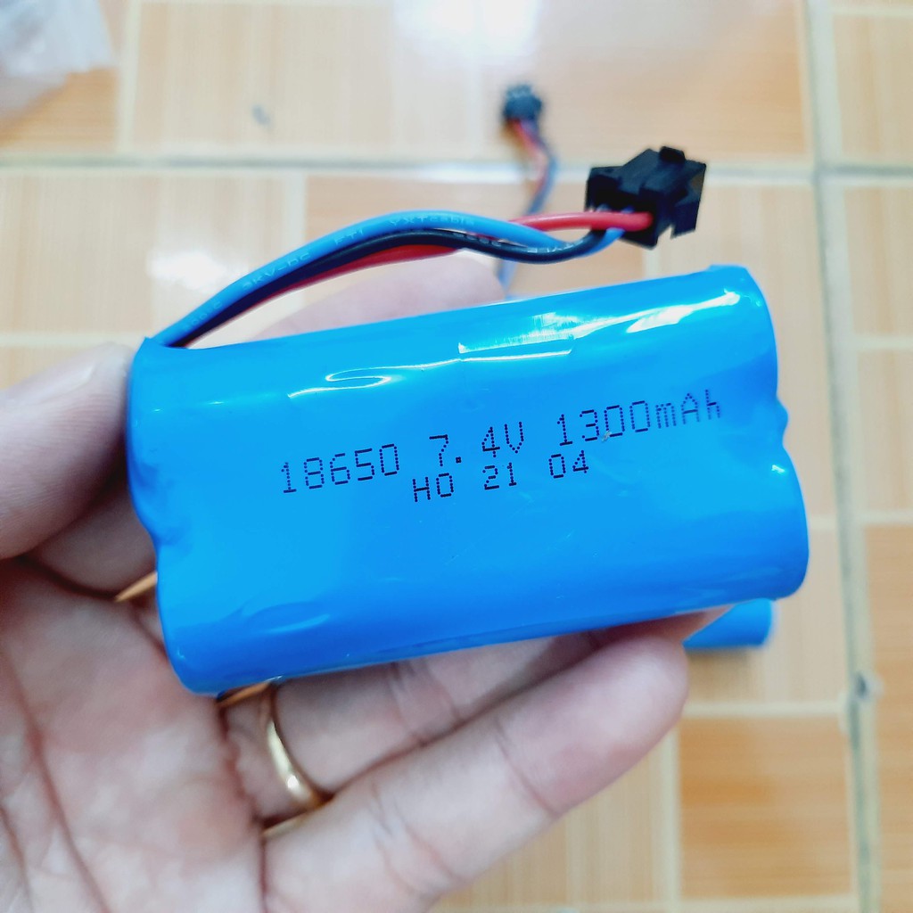 Pin 18650 7.4v 1300mah cổng nối SM-3P dùng cho xe điều khiển đồ chơi trẻ em