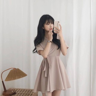 Đầm cổ V đắp chéo cột eo trơn - kem nude