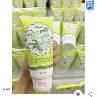 Sữa rửa mặt gạo Thái