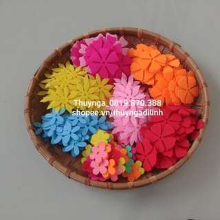 Hoa vải nỉ trang trí lớp học mầm non