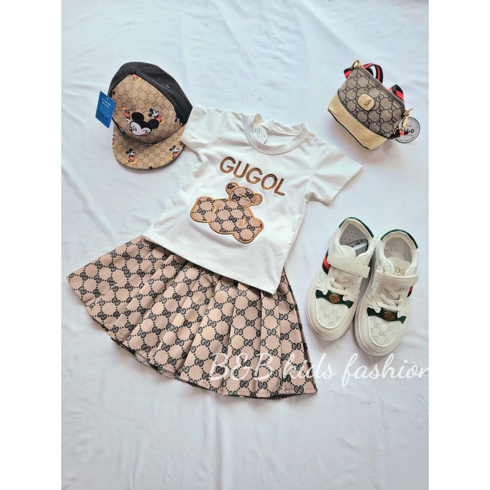 Set cặp gấu thêu siêu xịn xò cho bé trai và bé gái 10-40kg